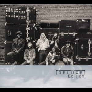 At Fillmore East (Deluxe Edition)