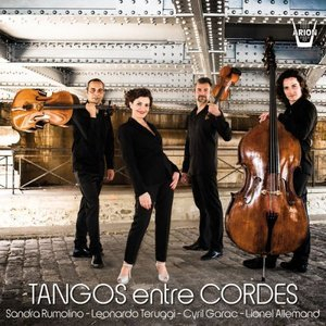 Tangos entre cordes